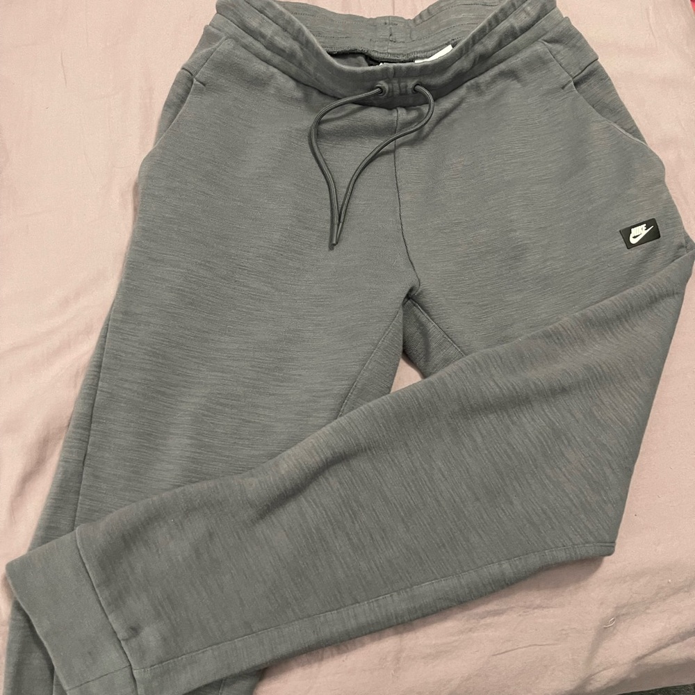 Nike sweatpant joggers Size M